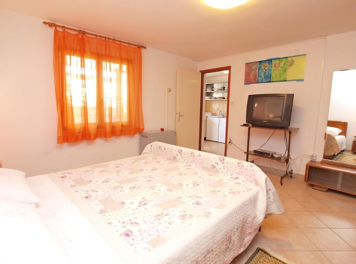 Apartments Ivan 41 Pola Esterno foto
