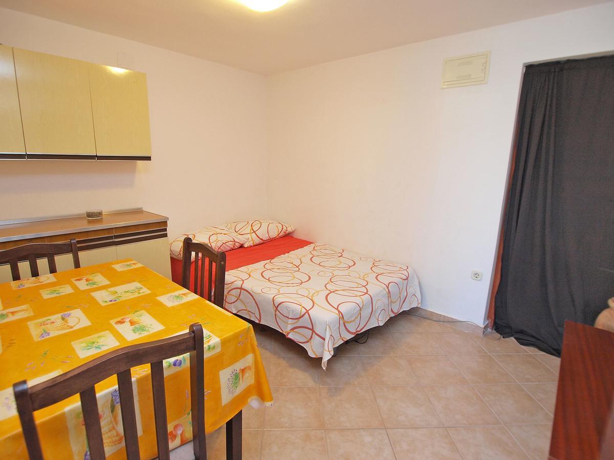 Apartments Ivan 41 Pola Esterno foto